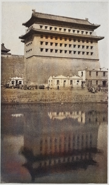 ż¥