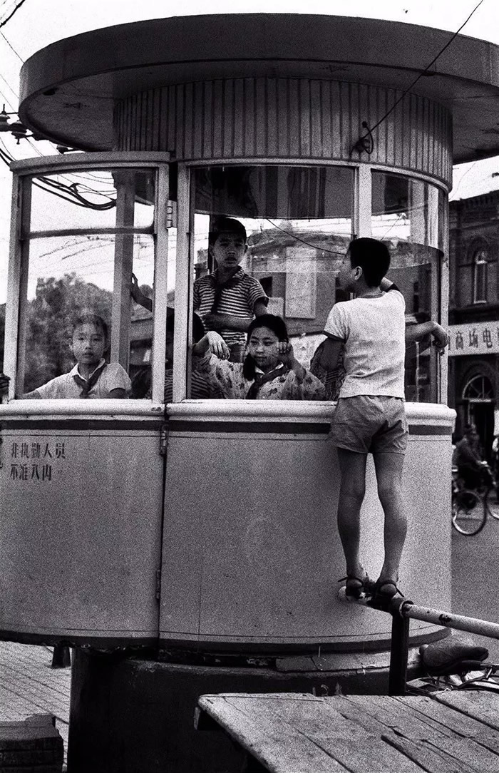 1984꣬½ֿڣСѧѧ׷ͨ¥