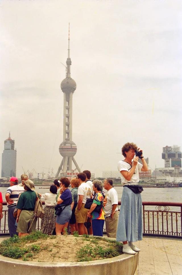 Ƭ1994꣬Ϻοͱֽľɫ