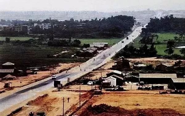 Ƭ 1980ڣ޺·