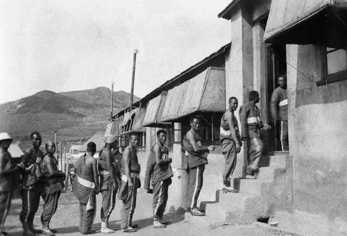 1917꣬ԶμһսΪսйսʤλ˾޴סͼΪڻӪŶӽ硣