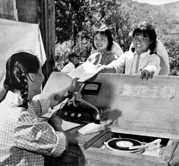 ģɽ㲥վƬԼ1968-1973֮䡣