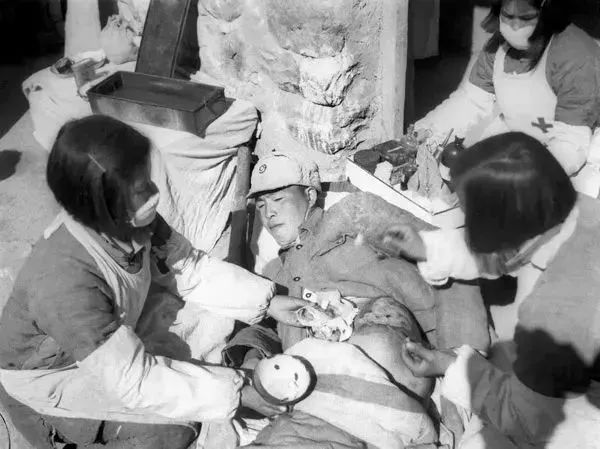 1944꣬ӱʡذʺƽҽԺ˲Աҩ