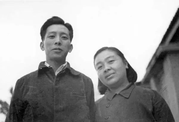 1946꣬ӱżҿڣᡢ򸾡