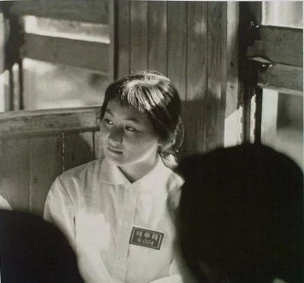 1974꣬·ϵгԱ