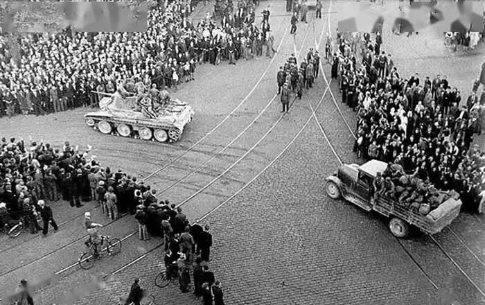 1940꣬װײάǵӸС޵ĺ1940걻̲Ŀǰ׶֪ŷޡԶ