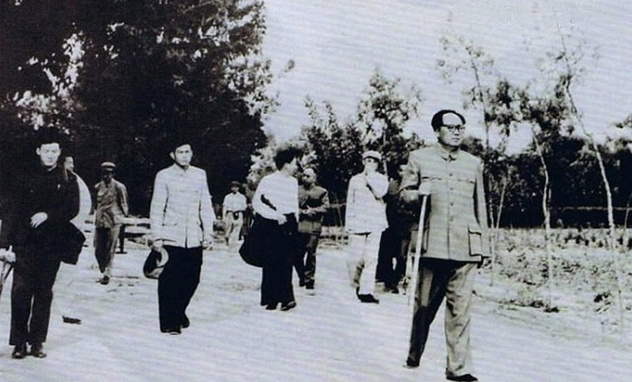 1951꣬ëڱɢ
