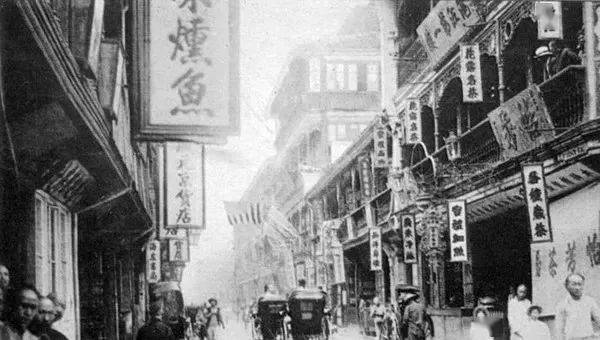 1905꣬Ϻ·