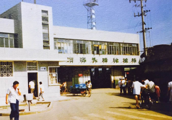Ƭ1982꽨Ͷ˵Ϻͷ·ֶվ