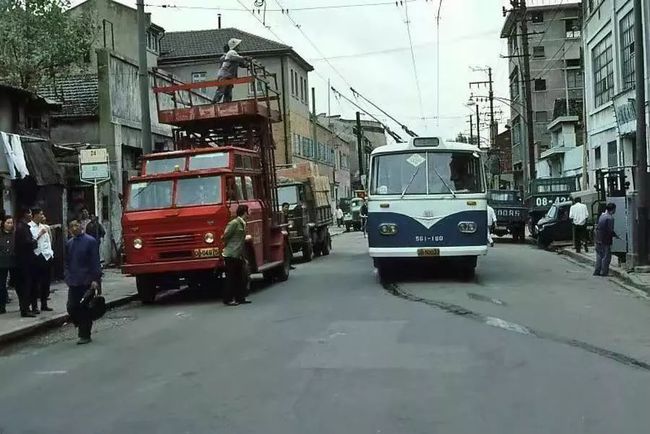 Ƭ1983꣬Ϻ··