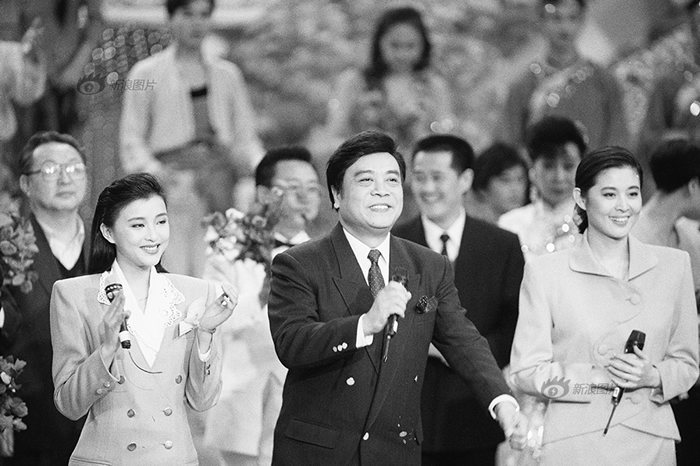 1983ٰ̨꣬˵һ촺ӴˣΪй˹ڵһͳ˵ҲһֱǴڼŻ⡣ͼΪ1992꣬Ӵֳ顢Ƽ󣩡
