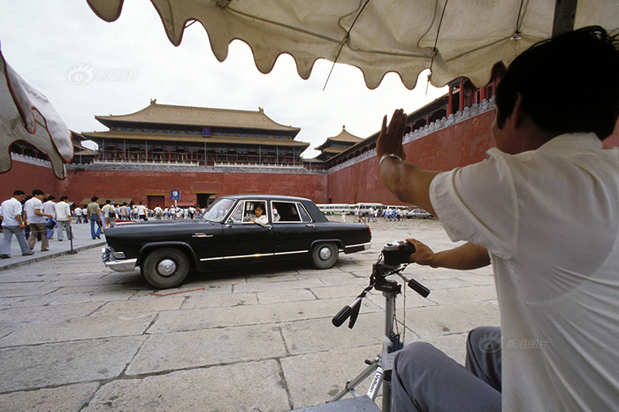 198611£Ϻ˵һλϵ˽ҳΪлʱĻAZ0001űһСγǰ档γĳָıǵʽͼΪ1985ʹǰοӰ
