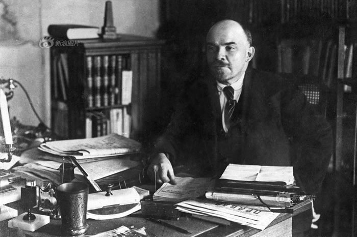˹غԼǩһԺ1918310գάɱ˵øǨĪ˹ƣķֹͥļӣס¥ȹһڵ¡סС䡣ͼΪ1918鷿