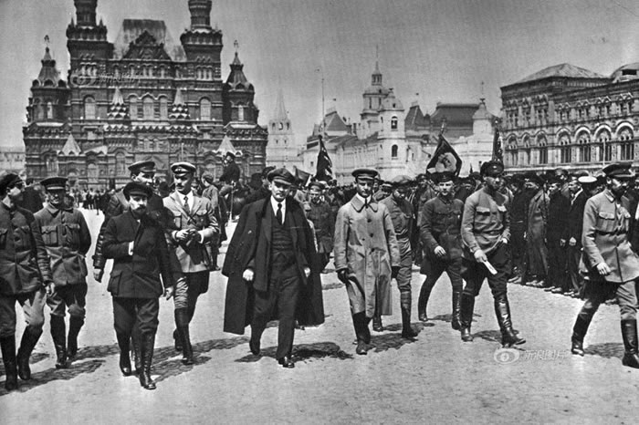 ˹غԼǩһԺ1918310գάɱ˵øǨĪ˹ƣķֹͥļӣס¥ȹһڵ¡סС䡣ͼΪ1918鷿