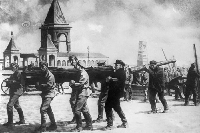 192051գͿķ־ѧУѧһɨķֹ㳡һѧ׷Ǻһʼһɨķֹ㳡ϵľͷװϳӣʯ顣