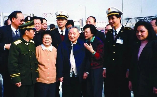 1992꣬Сƽڻʸڿڰۡ