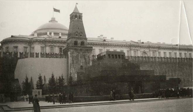 1932꣬Ī˹ƺ쳡ϵĿķֹׯµĹͰں쳡֮С