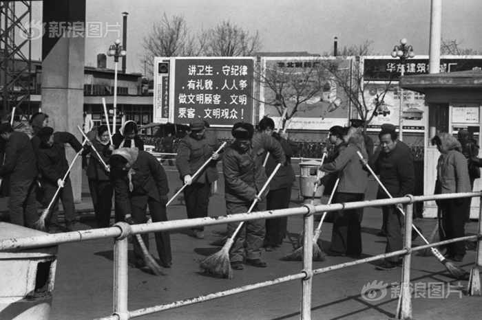 1987꣬վǰ彲Ͷ治շѣͶһǮҪǸʽ๤ĸỷ˵ĸɽ˺Ŷӣʱϰ̫Ѱ޸֮以ĸרϵͳ뷽跨û죬˷Դ꼻һ֣£ûǸǸģһ־Ͳˣϰ࣬ûбס