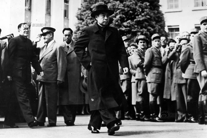 Ϲǰ鳤£ܶȣǼֱҰˡͼΪ1954꣬ܶ߹ʻڼ䡣