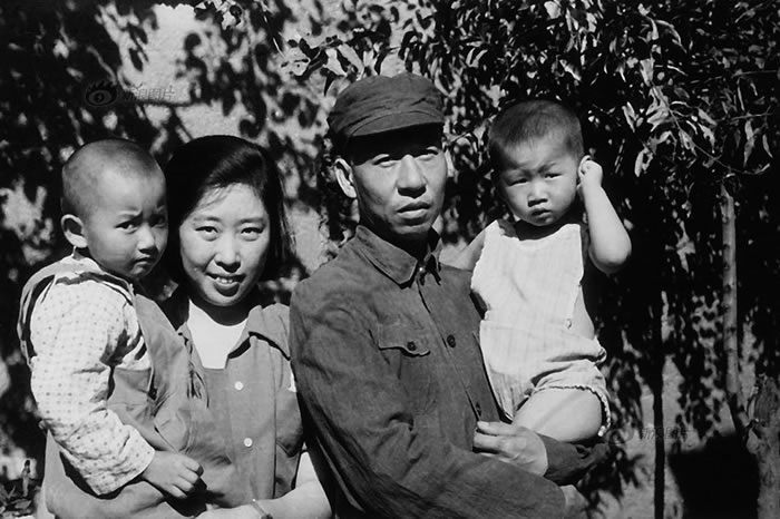 Ӱʶ档1948꣬£쵼ͬ־ʱҲڴ˹ؿǣ޸档ʱѾйλ5ӣ23ꡣͼΪ1948꣬桢ǰ޵Ρ
