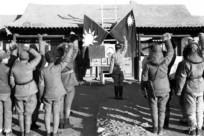 19361115գ¡ָ£αǧڷɻڻɽ£綫սҪغͼ͹Զսɴ˱ͼΪԶǰߵľ¶Աᣬʿл͹񵳵ġ193612¡