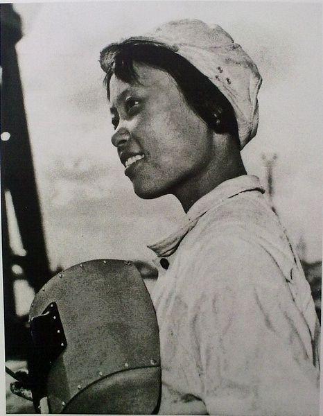 1975꣬ϺŮ