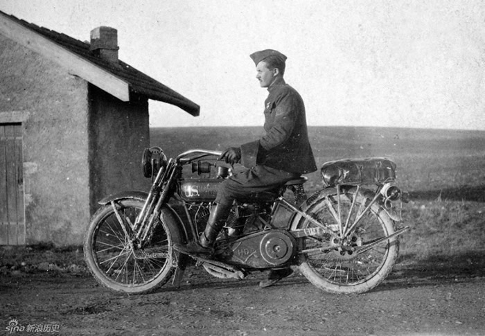 1918꣬һڹ-άɭĦϵӢˡһսУӺ˳20,000ӡڰ͹-άɭĦС