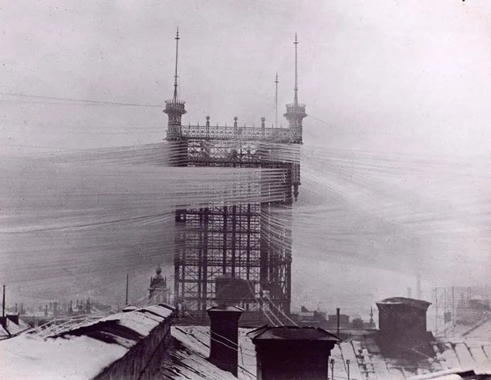 ˹¸ĦСTelefontornet绰1890꣬Ϊ绰19ĩԼ5500绰ߣΪǳȫ1913ͣáǸ绰Ѻֻܹи˲õۺϵڣһ绰ߴҪ2000Ԫ