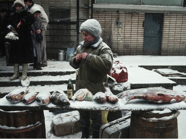 1991꣬һŮںĶĪ˹г㳡㡣