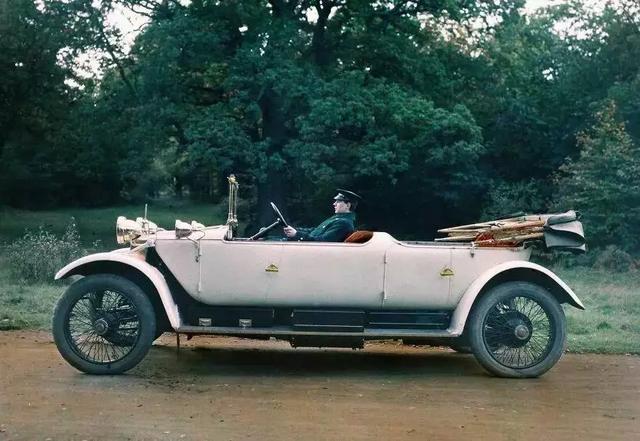 1913꣬˹