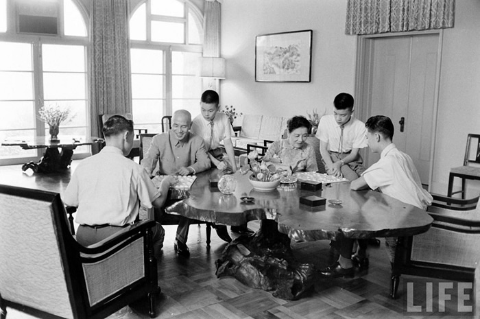 1961꣬ʯ򸾺塣
