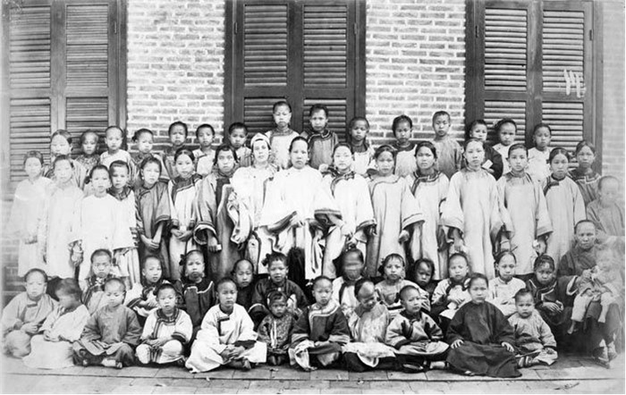 1892꣬ȪݣӢŮУѧ