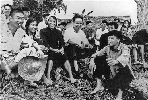 1965꣬ΤںũȺڽ̸
