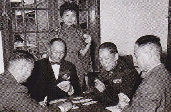 1955꣬ӦͬŴ顣