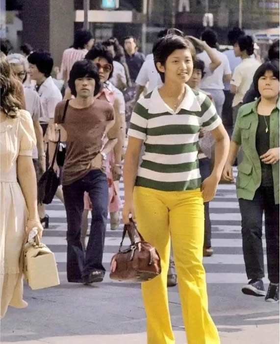 1975꣬16ɽڰٻݹʱµƬ