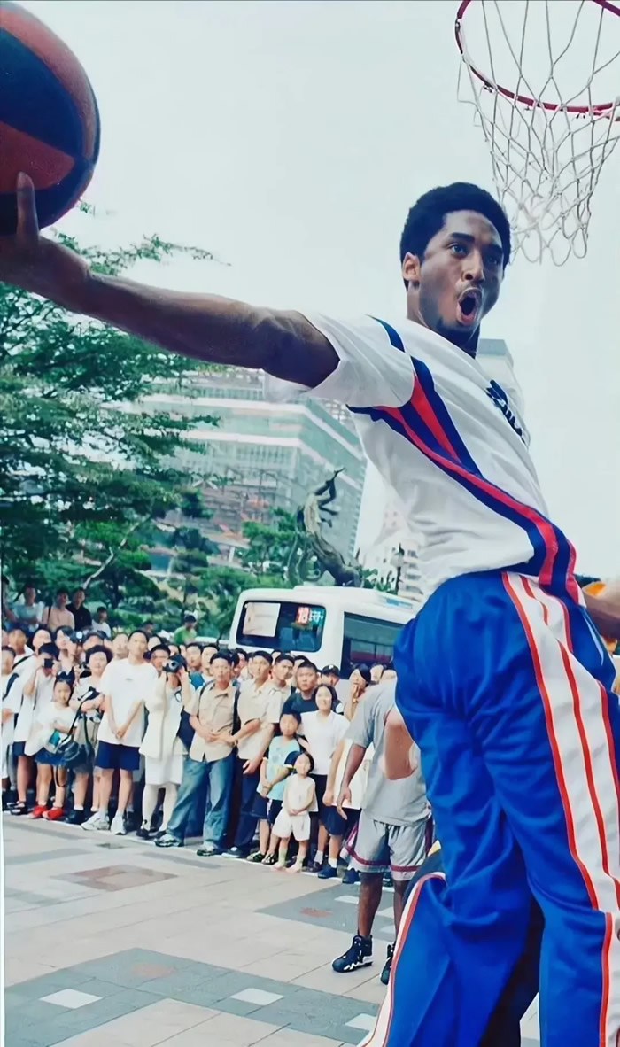 1998꣬ƱȵĵһйС