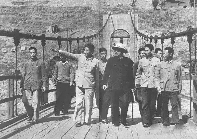 1966꣬ӻӲ֦