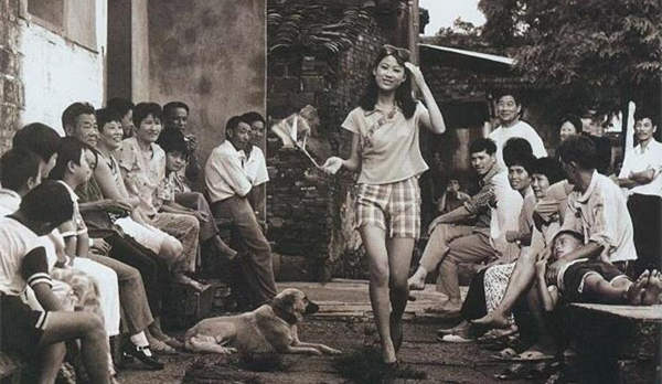 那个年代的老照片,80年代的湖南妹子真的很有味道!
