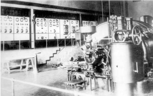 1914年 周学熙等人集资兴建华记唐山电力厂, 唐山公用电力事业从此发展起来。