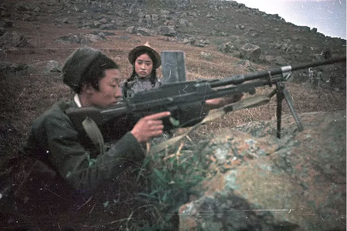 苏联摄影师镜头下的中国游击队员(1949-1950年)