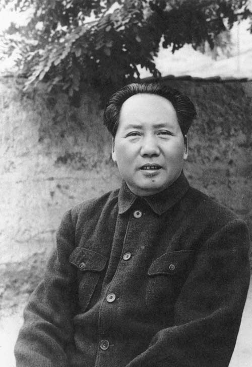 ����Ƭ��1949�꣬ë���ڱ�ƽ