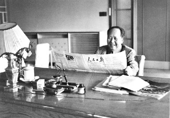 ����Ƭ��1962�꣬ë�����人�������ݶ��������ձ���