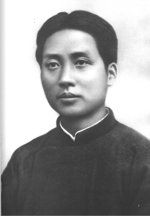����Ƭ��1925�꣬ë���ڹ��ݡ�