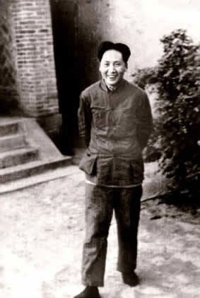 ����Ƭ��1937�꣬ë�����Ӱ����ɽ´