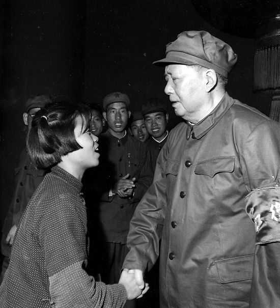 1966�꣬ë�󶫽Ӽ���ԣ»��Ů��������